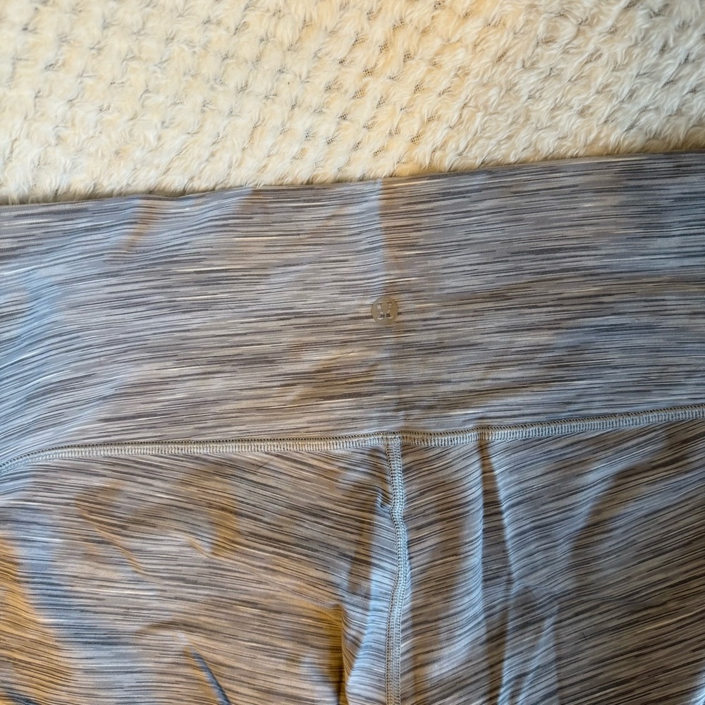 Lululemon Wunder Under Hi Rise Tight (28”) - Picture 2 of 3